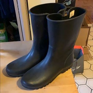 Sperry Rainboots